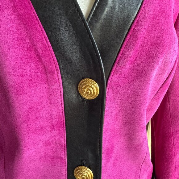 Danier Vintage 80s/90s Fuchsia Pink and Black Suede Leather Blazer and Skirt Set - Picture 4 of 16